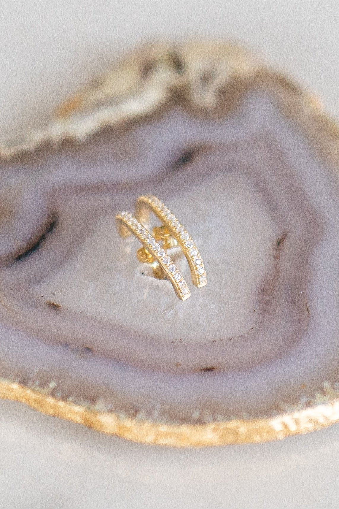 Single Basic Catch Earring Gold