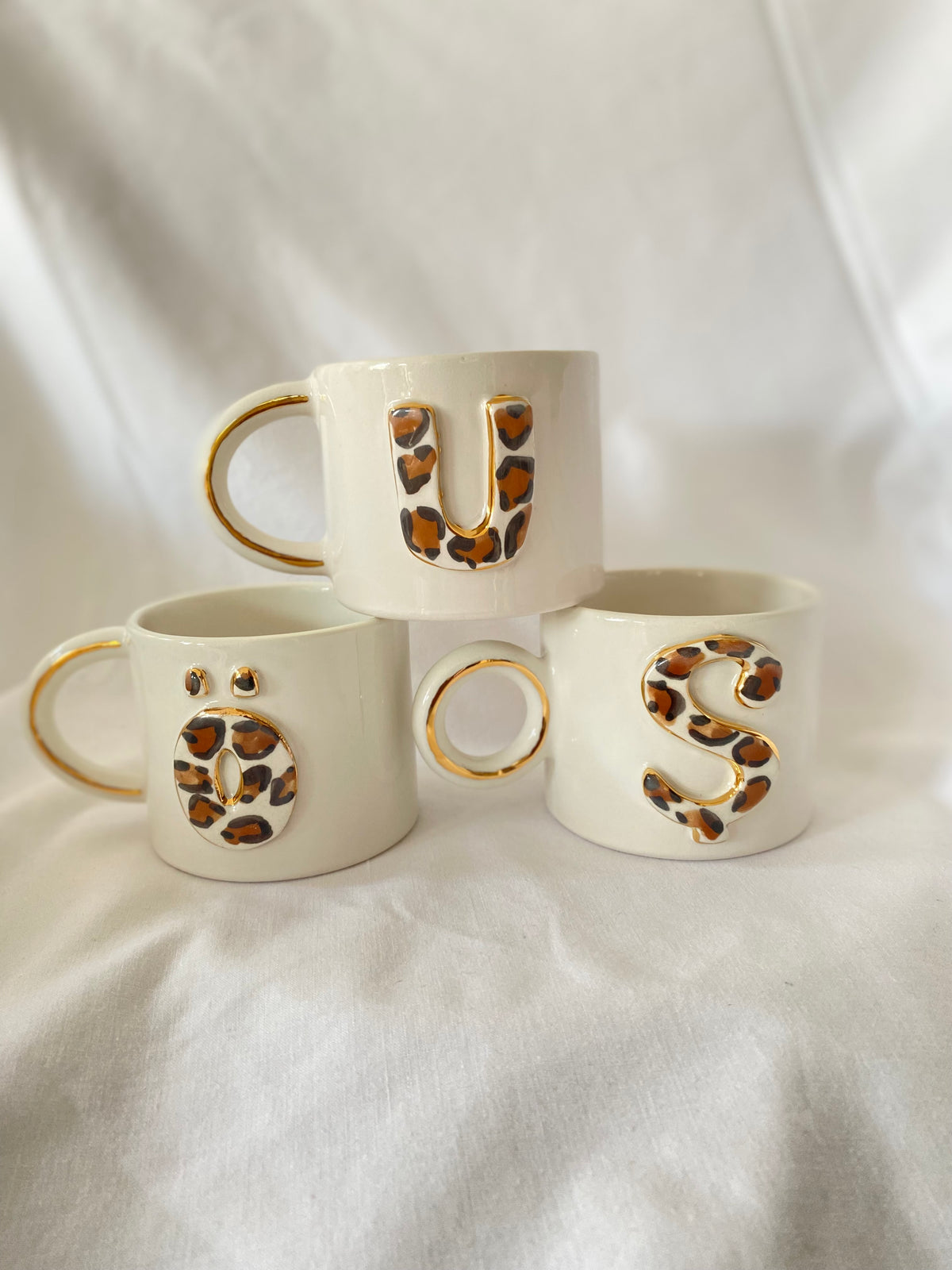 Leo Initial  Cups